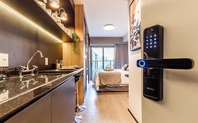 Studios No Melhor Ponto De Moema Garagem Lazer E Metro Perto Wifi Gratis